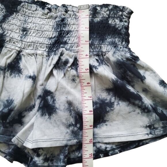 Juicy by juicy Couture women's shorts Pitch Black Bleach TRK Tie Dye Sz XS new - Picture 4 of 9